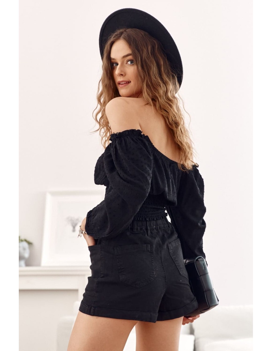 Pantaloni scurți cu manșete, negru 2011 - Magazin online - Boutique